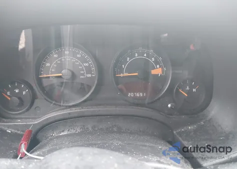 2015 Jeep Compass Sport из США, поврежденный, VIN 1C4NJDBB6FD292649